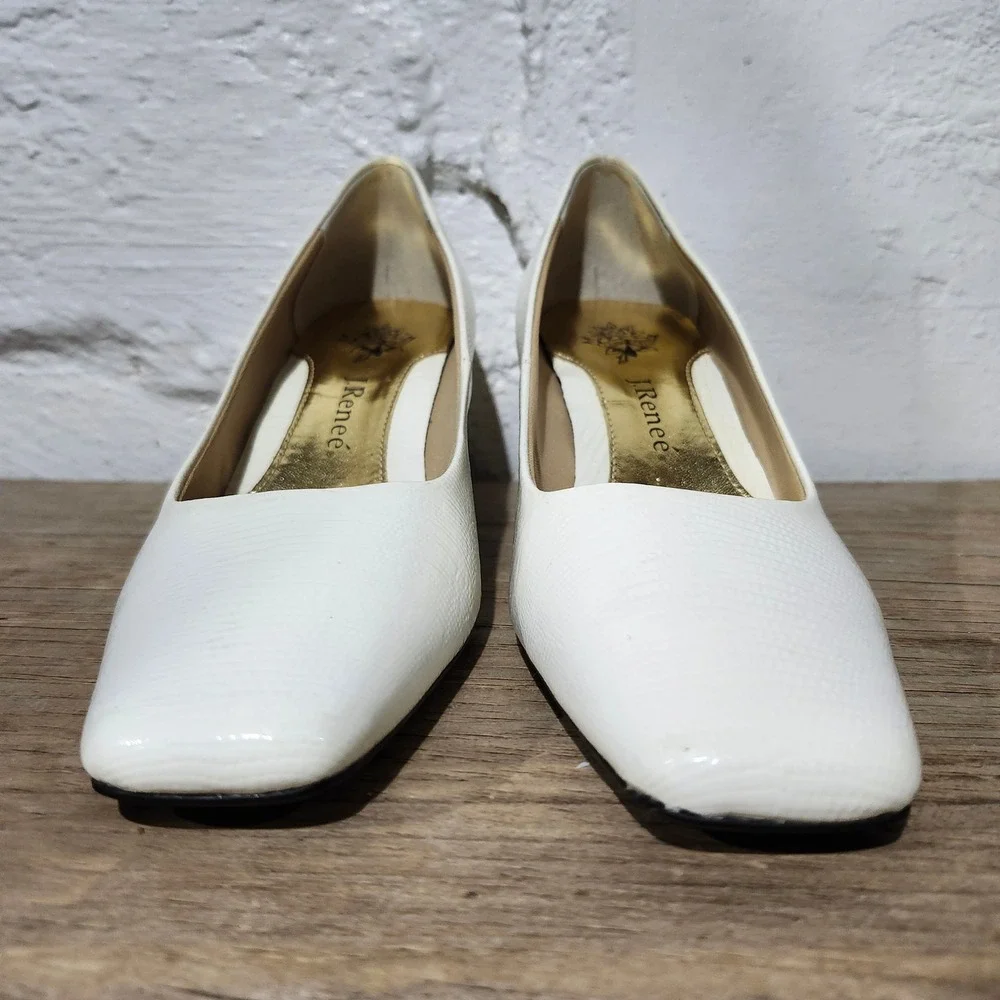 J. Renee Vtg Women White Lizard Embossed Square Toe Block Heel Gold Detail 7.5